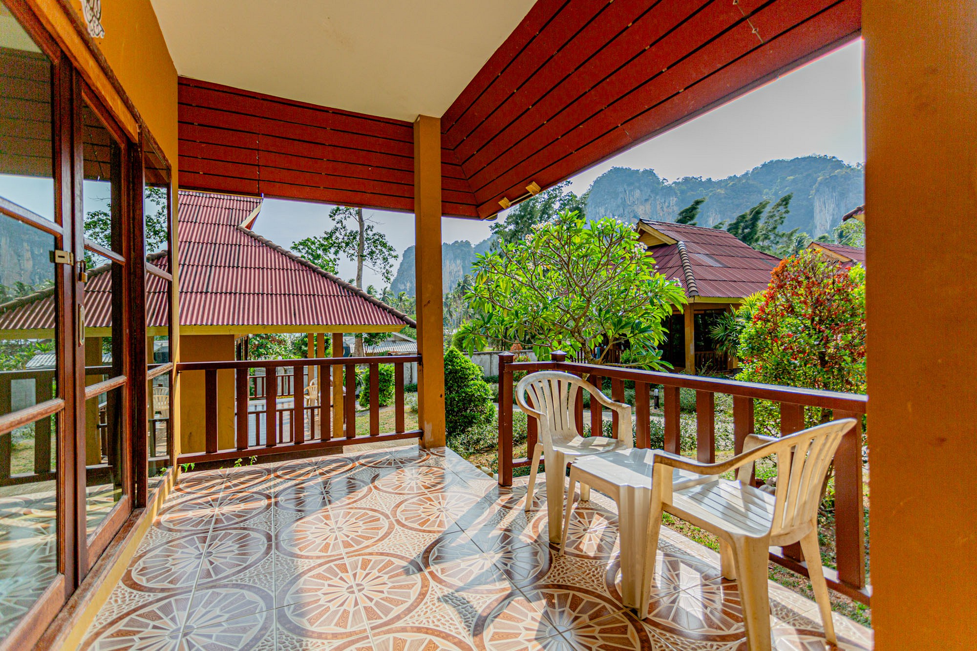 Superior Semi-detached Cottage